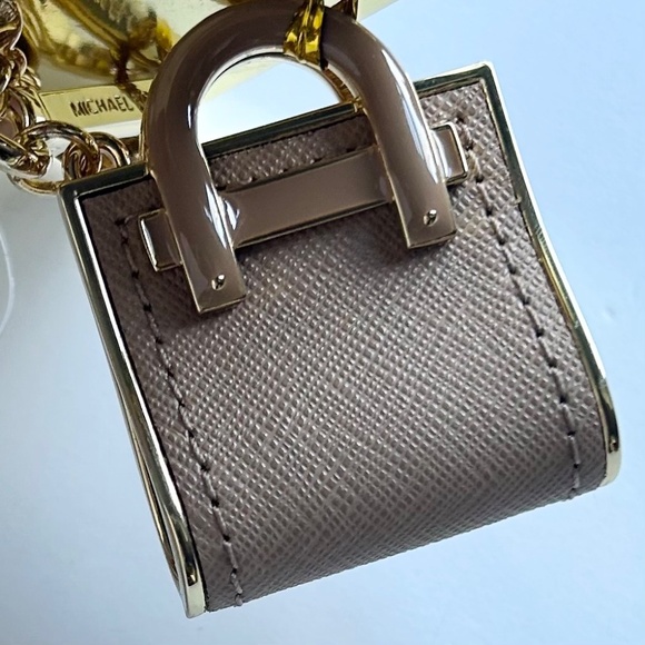 MICHAEL KORS Hamilton Micro Bag Key Fob Bag Charm, NWT in Gift Box - Picture 6 of 8